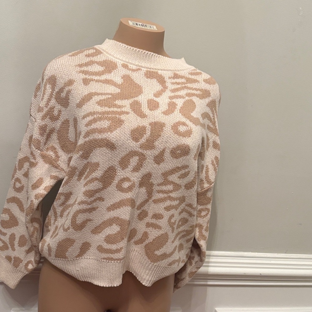 SHEIN Cream and Tan Animal Print Sweater